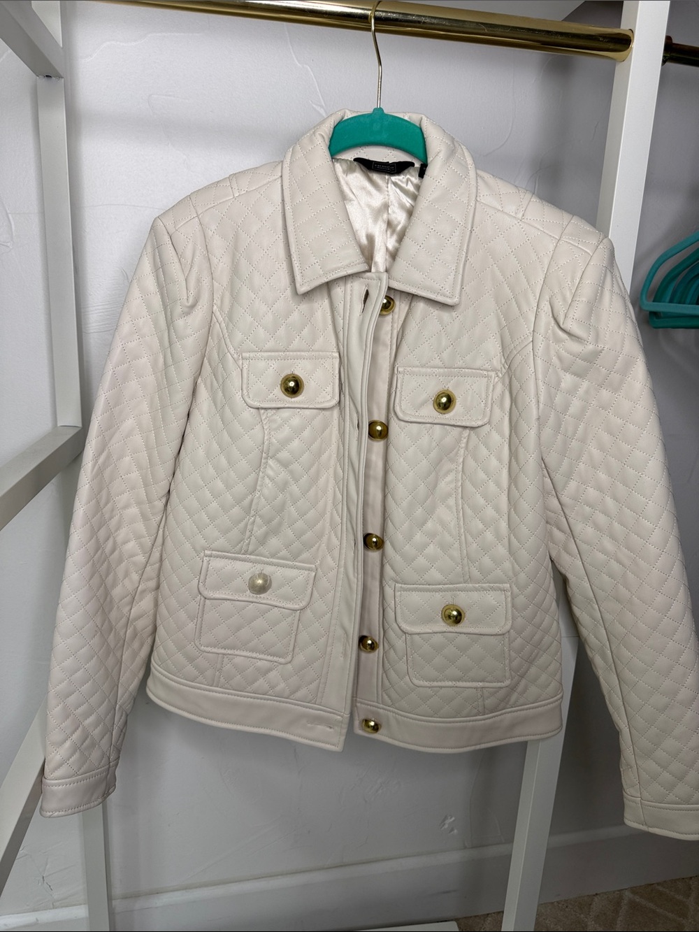 G by Giuliana Cream Quilted Jacket Gold Button Detail Size XS NWOT